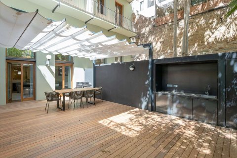 Apartamento de 3 dormitorios en venta en Barcelona, Cataluña, Spain № 1707 - foto 12