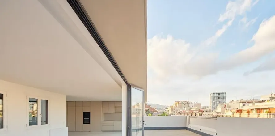 Apartamento de 4 dormitorios en venta en Barcelona, Cataluña, Spain № 1708