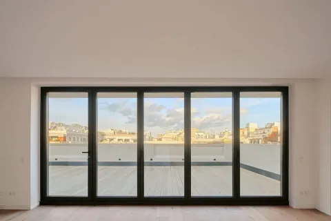 Apartamento de 4 dormitorios en venta en Barcelona, Cataluña, Spain № 1708 - foto 12