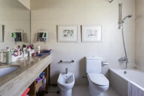5 bedrooms house for sale in Barcelona, Catalonia, Spain № 1709 - photo 12
