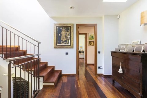 5 bedrooms house for sale in Barcelona, Catalonia, Spain № 1709 - photo 10
