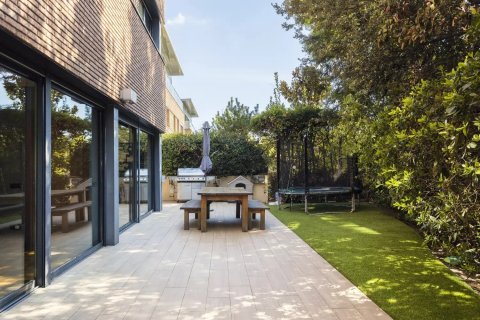 5 bedrooms house for sale in Barcelona, Catalonia, Spain № 1709 - photo 4