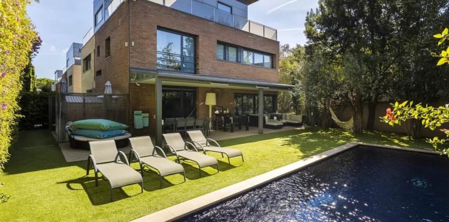 5 bedrooms house for sale in Barcelona, Catalonia, Spain № 1709