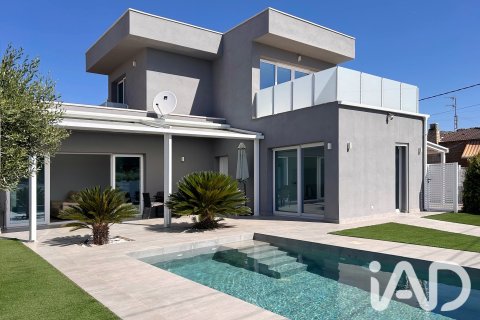 Сasa de 3 dormitorios en venta en L'Ametlla de Mar, Tarragona, Cataluña, Spain № 8360