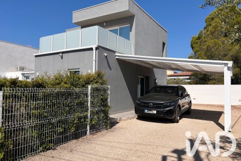 Сasa de 3 dormitorios en venta en L'Ametlla de Mar, Tarragona, Cataluña, Spain № 8360 - foto 30