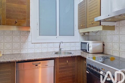 Apartamento de 4 dormitorios en venta en Barcelona, Cataluña, Spain № 8361 - foto 15