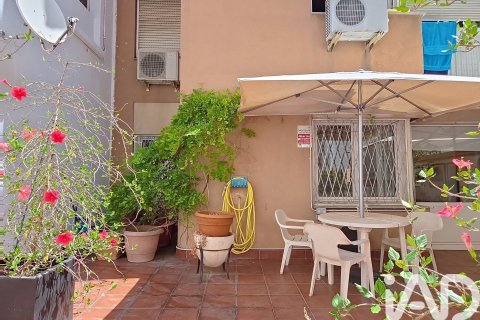 Apartamento de 4 dormitorios en venta en Barcelona, Cataluña, Spain № 8361 - foto 23