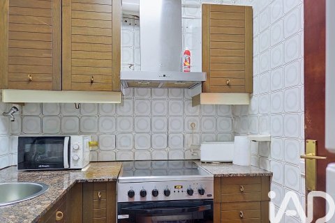 Apartamento de 4 dormitorios en venta en Barcelona, Cataluña, Spain № 8361 - foto 18