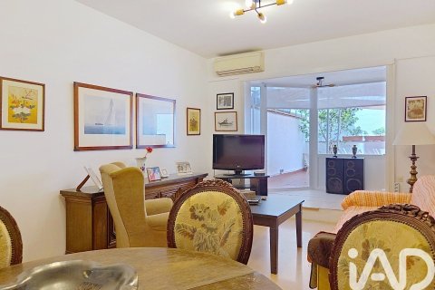 Apartamento de 4 dormitorios en venta en Barcelona, Cataluña, Spain № 8361 - foto 4