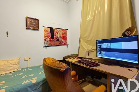 Apartamento de 4 dormitorios en venta en Barcelona, Cataluña, Spain № 8361 - foto 19