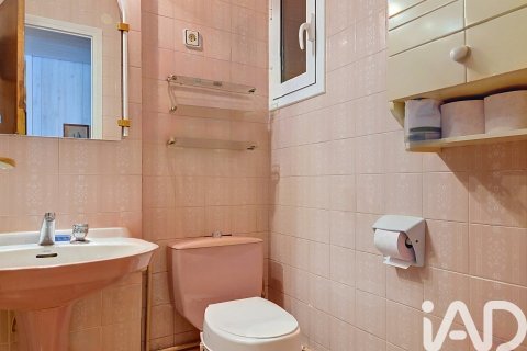 Apartamento de 4 dormitorios en venta en Barcelona, Cataluña, Spain № 8361 - foto 13