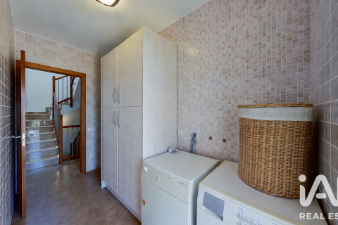5 bedrooms house for sale in Roda de Berà, Tarragona, Catalonia, Spain № 8358 - photo 14