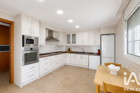 5 bedrooms house for sale in Roda de Berà, Tarragona, Catalonia, Spain № 8358 - photo 9
