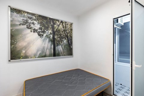 Apartamento de 3 dormitorios en venta en Barcelona, Cataluña, Spain № 8133 - foto 18