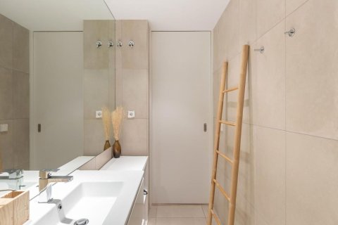 Apartamento de 1 dormitorio en venta en Barcelona, Cataluña, Spain № 8135 - foto 24