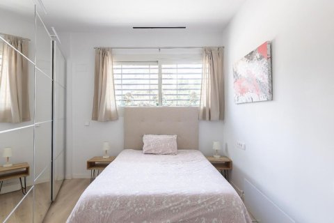 Apartamento de 1 dormitorio en venta en Barcelona, Cataluña, Spain № 8135 - foto 16