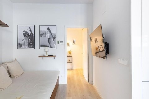 Apartamento de 1 dormitorio en venta en Barcelona, Cataluña, Spain № 8135 - foto 13