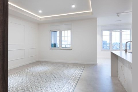 Apartamento de 3 dormitorios en venta en Barcelona, Cataluña, Spain № 8132 - foto 4