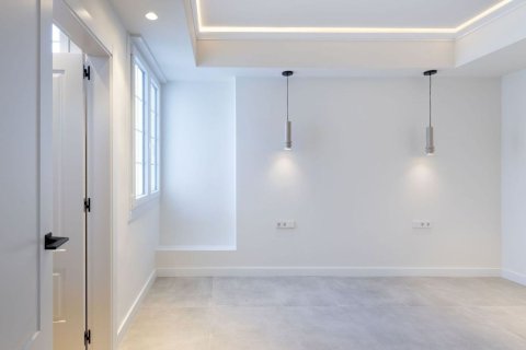 Apartamento de 3 dormitorios en venta en Barcelona, Cataluña, Spain № 8132 - foto 23