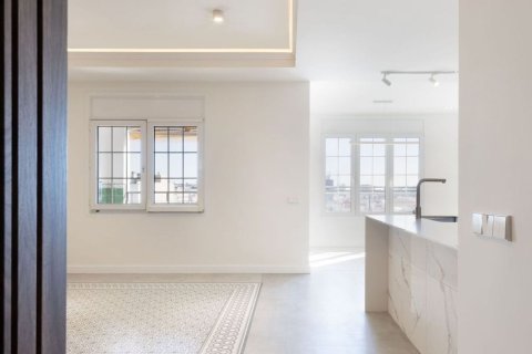 Apartamento de 3 dormitorios en venta en Barcelona, Cataluña, Spain № 8132 - foto 12