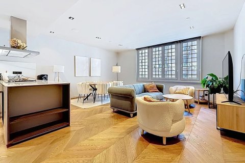 Купить квартиру в Барселона, Испания с 2 комнаты, 105м², № 8136 - фото 5