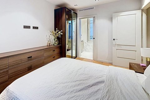 Купить квартиру в Барселона, Испания с 2 комнаты, 105м², № 8136 - фото 14