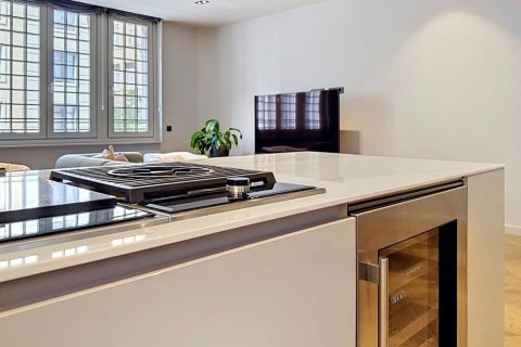 Купить квартиру в Барселона, Испания с 2 комнаты, 105м², № 8136 - фото 7