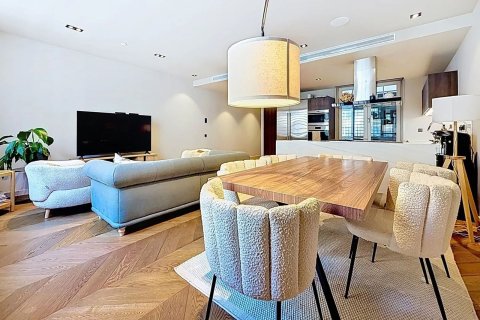 Купить квартиру в Барселона, Испания с 2 комнаты, 105м², № 8136 - фото 4