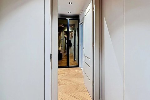 Купить квартиру в Барселона, Испания с 2 комнаты, 105м², № 8136 - фото 15