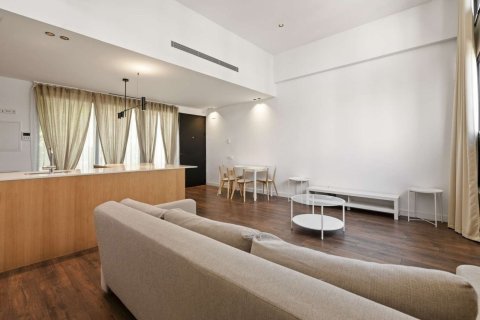 Apartamento de 63 m² en venta en Barcelona, Cataluña, Spain № 8134 - foto 12