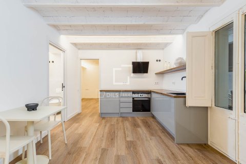 Apartamento de 2 dormitorios en venta en Barcelona, Cataluña, Spain № 6451 - foto 11