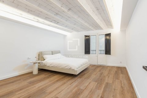 Apartamento de 2 dormitorios en venta en Barcelona, Cataluña, Spain № 6451 - foto 21