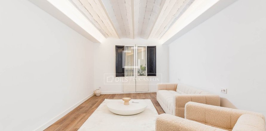 Apartamento de 2 dormitorios en venta en Barcelona, Cataluña, Spain № 6451