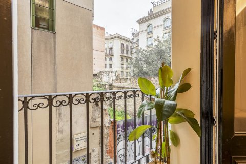 Apartamento de 2 dormitorios en venta en Barcelona, Cataluña, Spain № 6451 - foto 30