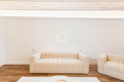 Apartamento de 2 dormitorios en venta en Barcelona, Cataluña, Spain № 6451 - foto 5