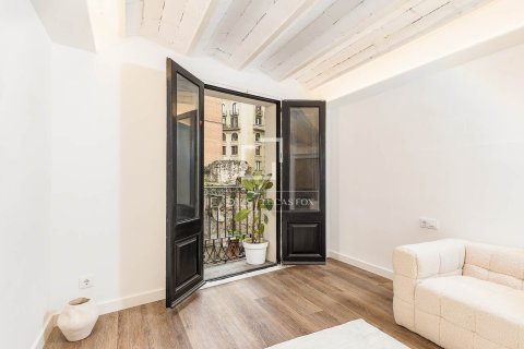 Apartamento de 2 dormitorios en venta en Barcelona, Cataluña, Spain № 6451 - foto 6
