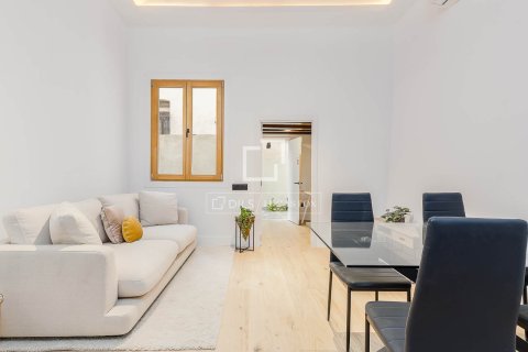 Apartamento de 2 dormitorios en venta en Barcelona, Cataluña, Spain № 6449 - foto 26
