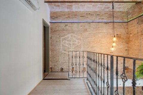 Propiedad comercial de 110 m² en venta en Barcelona, Cataluña, Spain № 3089 - foto 5