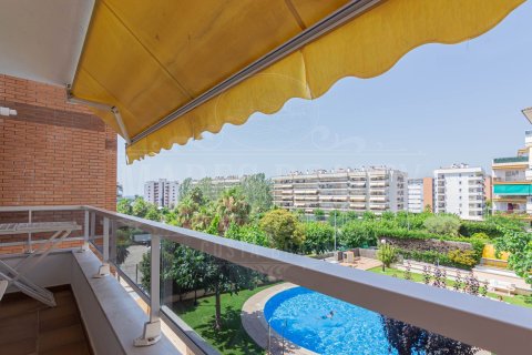 Apartamento de 3 dormitorios en venta en Lloret de Mar, Gerona, Cataluña, Spain № 3087 - foto 3