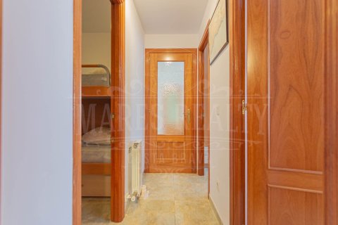 Apartamento de 3 dormitorios en venta en Lloret de Mar, Gerona, Cataluña, Spain № 3087 - foto 16