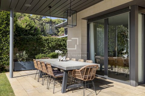 Villa de 5 dormitorios en venta en Barcelona, Cataluña, Spain № 3778 - foto 30
