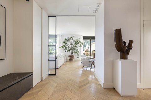 Villa de 5 dormitorios en venta en Barcelona, Cataluña, Spain № 3778 - foto 12