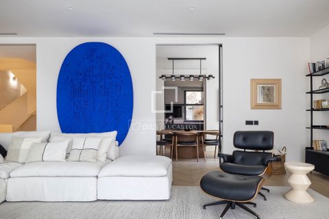 Villa de 5 dormitorios en venta en Barcelona, Cataluña, Spain № 3778 - foto 7
