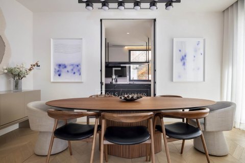 Villa de 5 dormitorios en venta en Barcelona, Cataluña, Spain № 3778 - foto 8