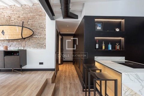 Ático de 2 dormitorios en venta en Barcelona, Cataluña, Spain № 3780 - foto 4