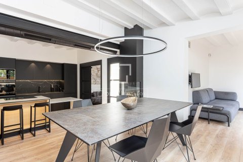 Ático de 2 dormitorios en venta en Barcelona, Cataluña, Spain № 3780 - foto 7