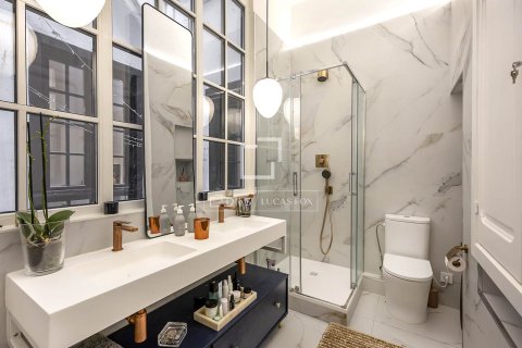 Купить квартиру в Барселона, Испания с 3 спальни, 147м², № 3775 - фото 17