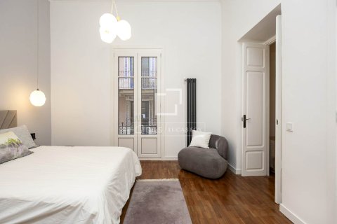 Купить квартиру в Барселона, Испания с 3 спальни, 147м², № 3775 - фото 12