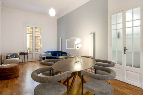 Купить квартиру в Барселона, Испания с 3 спальни, 147м², № 3775 - фото 2