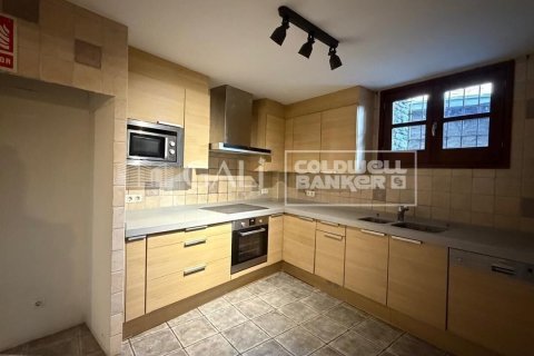 Сasa de 5 dormitorios en venta en Principado De Andorra (Ninguna Poblacion Tiene C.P.), Lérida, Cataluña, Spain № 7962 - foto 21